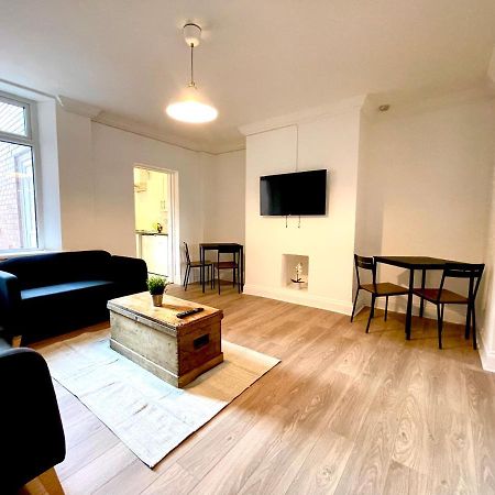 Huge Serviced Apartment With Free Parking Jesmond Экстерьер фото